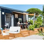 אתר נופש Camping Vendres ונדרה